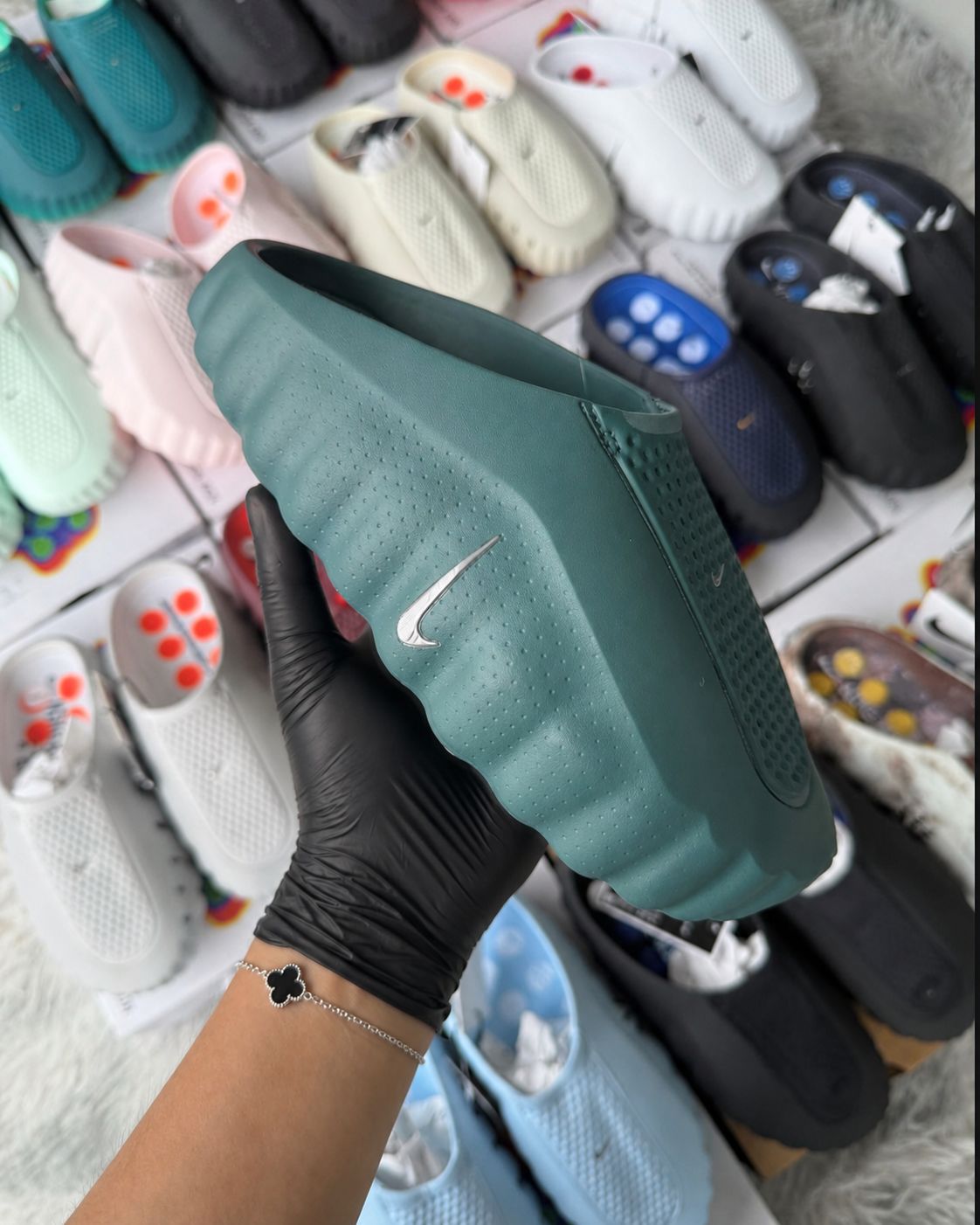 Nike Mind 001 Pregame Mules